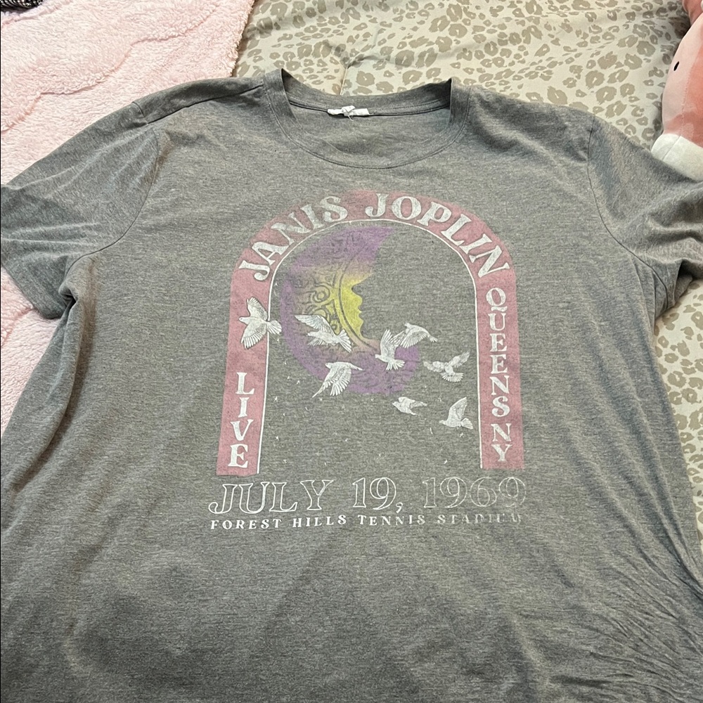 Maurices Heather Gray T-Shirt